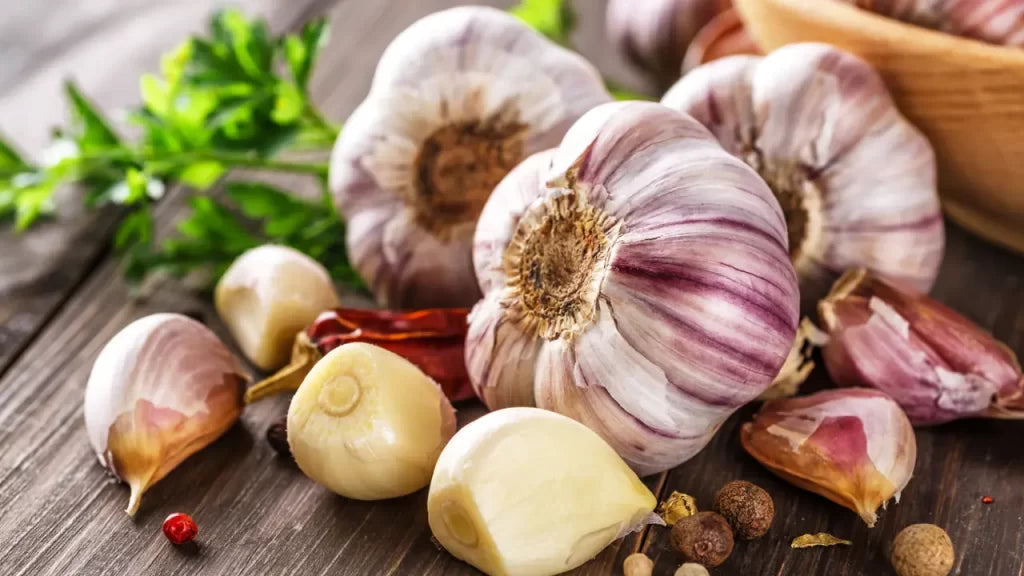 Garlic fresh, eco, 4 bulbs